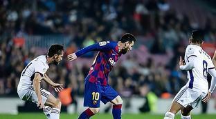 他同时在各 他同时在各